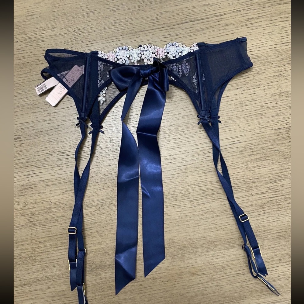 Victoria's Secret Bejeweled Embroidered Garter Belt NOIR NAVY XS/S - Picture 4 of 6